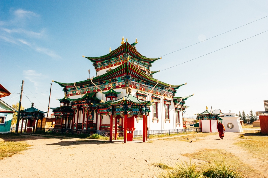 Туры в монголию из улан удэ 2024. Дацан в Улан-Удэ. Улан-Удэ буддийский храм. Дацан на верхней Березовке Улан-Удэ. Иволгинский дацан.