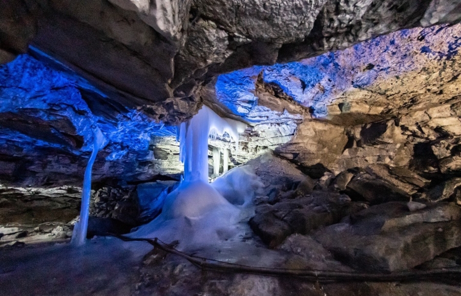 Главное изображение экскурсии - Кунгурская ледяная пещера и Белогорский монастырь