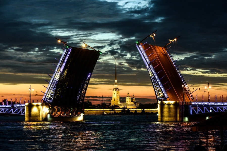 Главное изображение экскурсии - Разводные мосты Петербурга с борта теплохода