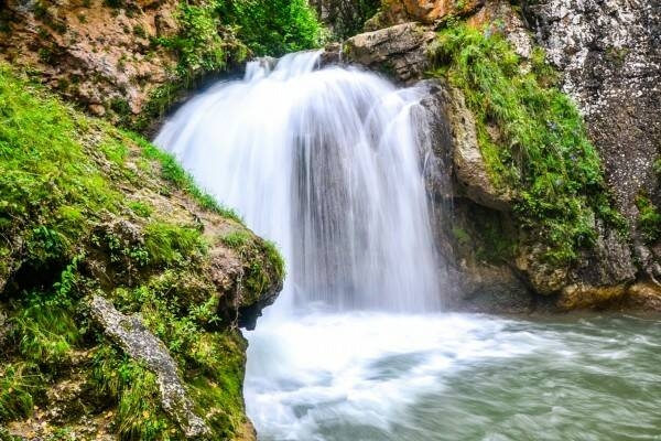 Главное изображение экскурсии - Медовые водопады и Карачаевское подворье
