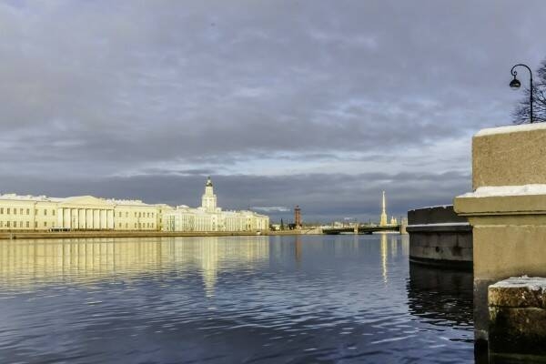 Главное изображение экскурсии - Обзорная экскурсия по Петербургу + Музей теней