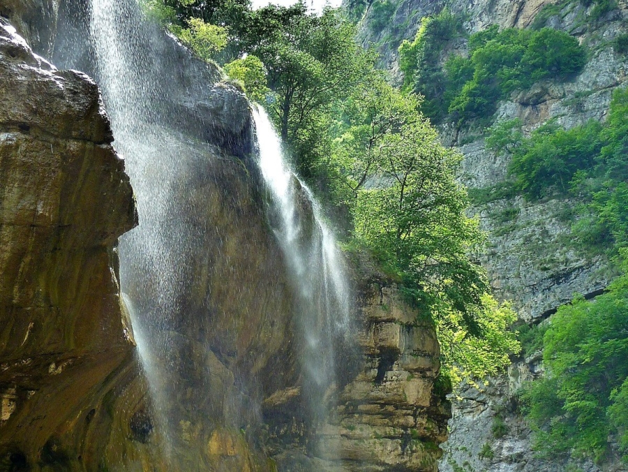 Главное изображение экскурсии - Большие и Малые Чегемские водопады