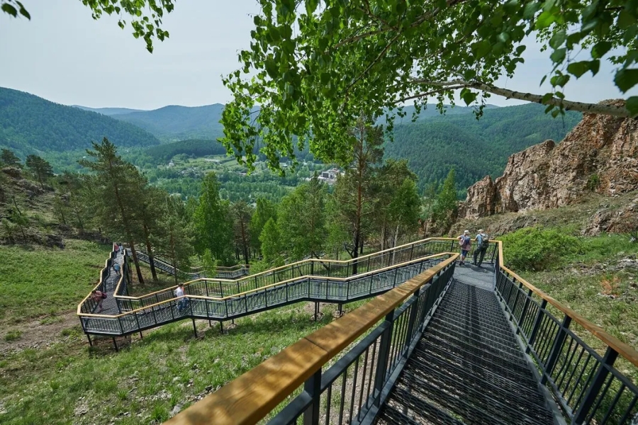 Главное изображение экскурсии - Торгашинская сила - подъем по самой длинной лестнице в России