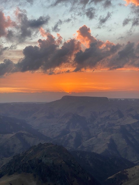 Главное изображение экскурсии - Закат на плато Бермамыт джип тур