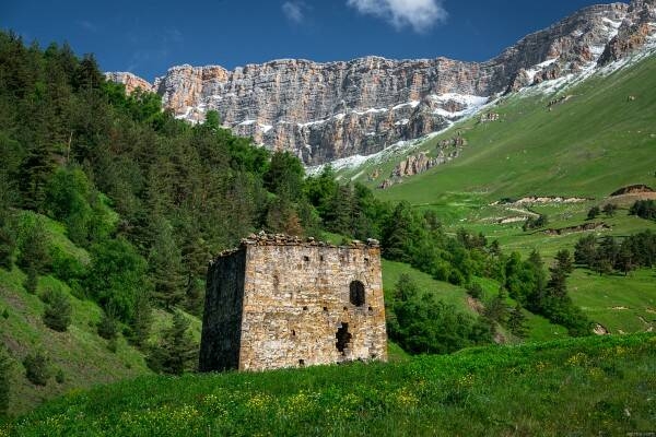 Главное изображение экскурсии - Древняя архитектура Цоринского ущелья