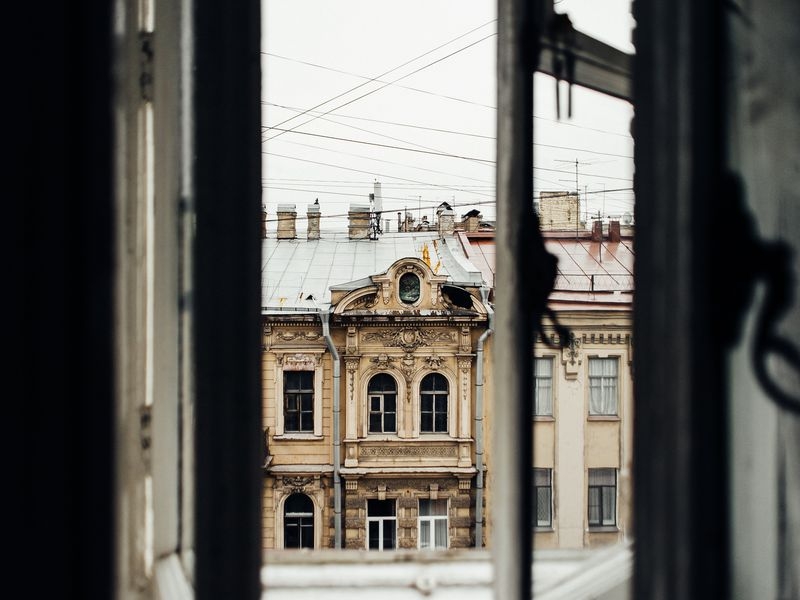 Главное изображение экскурсии - По крышам и коммуналкам Санкт-Петербурга