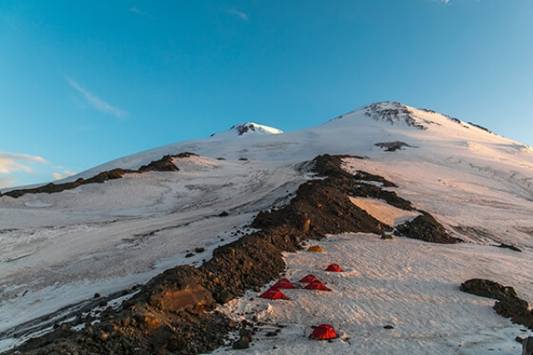 Главное изображение экскурсии - Восхождение на Эльбрус с юга (классическое восхождение)
