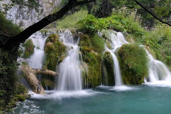 Главное изображение экскурсии - 33 водопада и застолье по-черкесски