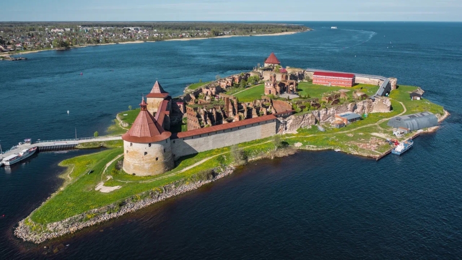 Главное изображение экскурсии - Истоки Руси: Старая Ладога и крепость Орешек (мини - группа)