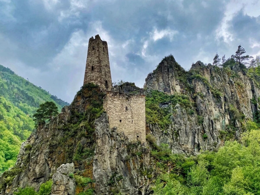 Главное изображение экскурсии - 2 в 1: Северная Осетия и Ингушетия